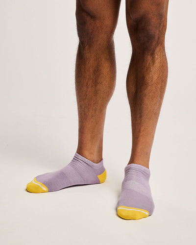 Ecofriendly running socks. Seamless toe socks for running.