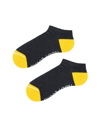 Sustainable socks. Charcoal low socks made from recycled plastic bottles. Seamless toe running socks
