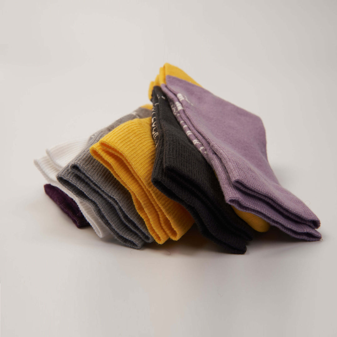 Socks made from recycled plastic bottles: what the science says about sustainability, performance and end of life