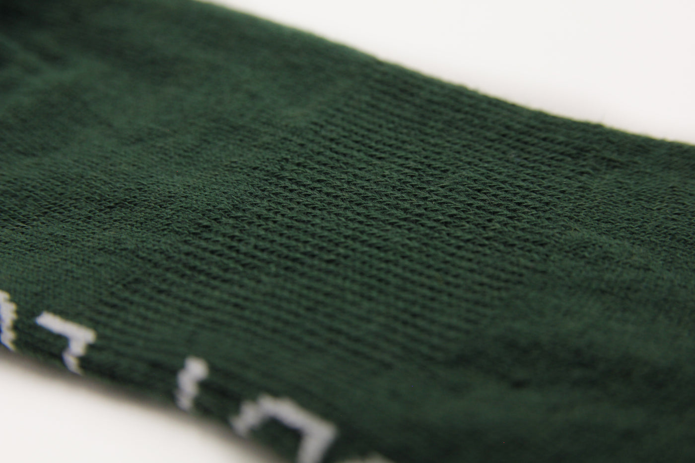 Ecofriendly evergreen socks with arch support and seamless toe socks