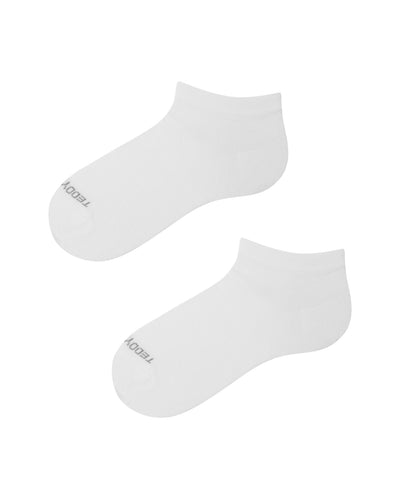 Vegan friendly white trainer socks for running