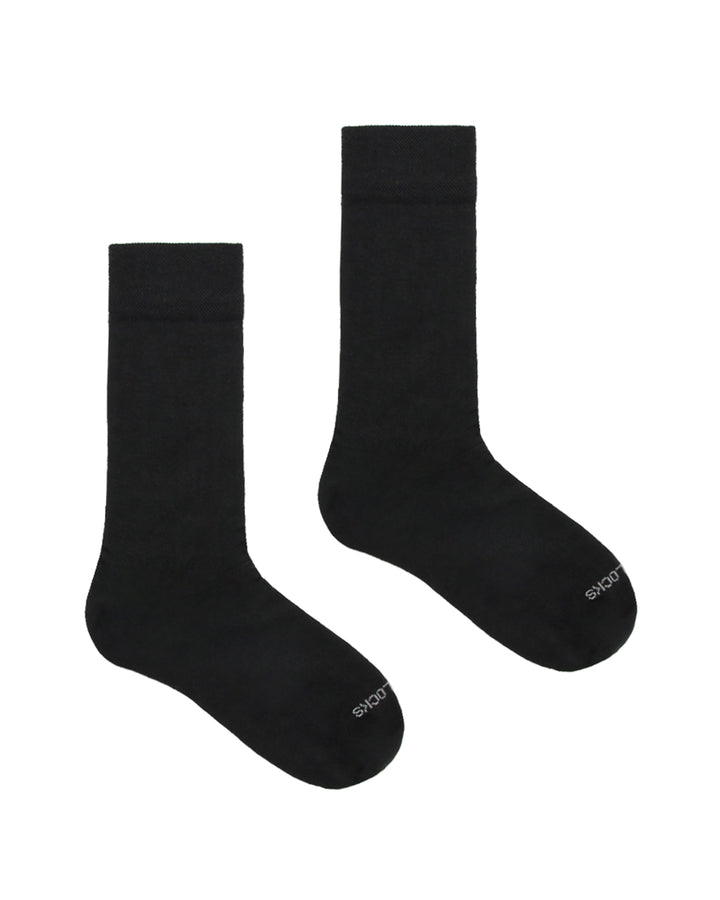 Plain black everyday crew socks 