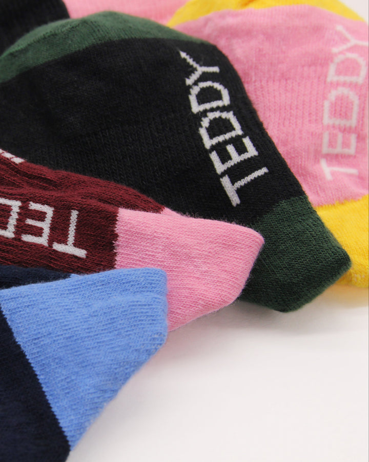 Multi colour pack of children&