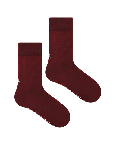 Burgundy everyday crew sock. Socks with seamless toes. 