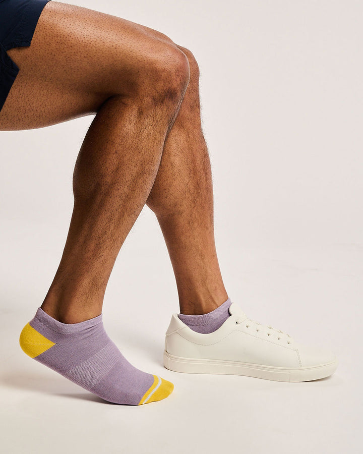 Quick drying running socks made from plastic bottles. Sustainable socks