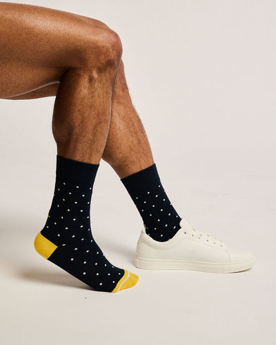 Sustainable socks designed in the UK. Seamless toe mens socks