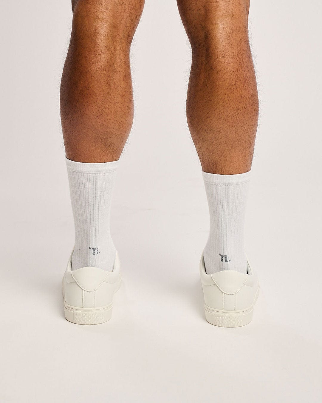 Ecofriendly White sport socks. Ribbed sports socks for men