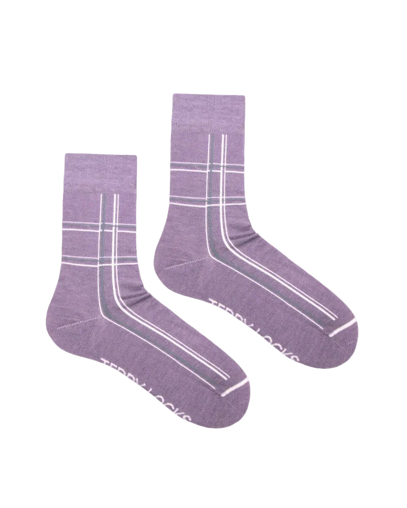 Sustainable socks with seamless toes. Soft top socks for women