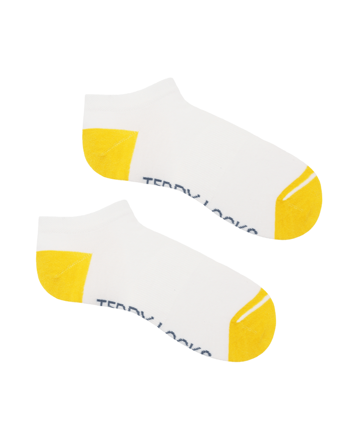 White trainer socks for women. Low ankle socks for running