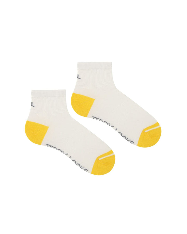 Ecofriendly white quarter length socks. Sustainable mens socks designed in the UK
