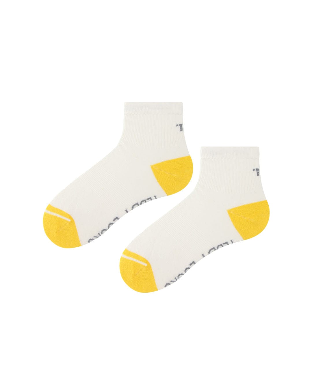 Mens quarter length socks. White ecofriendly socks for golf